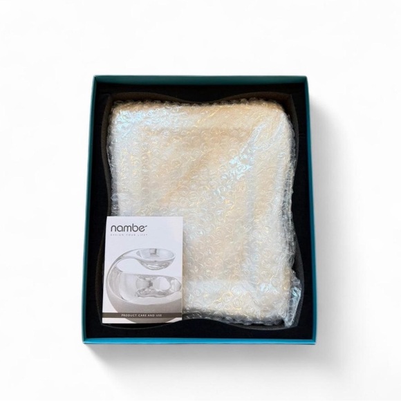 Nambe Polished Curved Metal Photo Frame - Silver - Picture 4 of 5